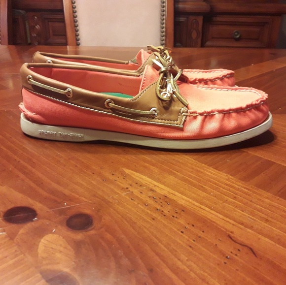 Sperry Topsider for Milly - Picture 3 of 4